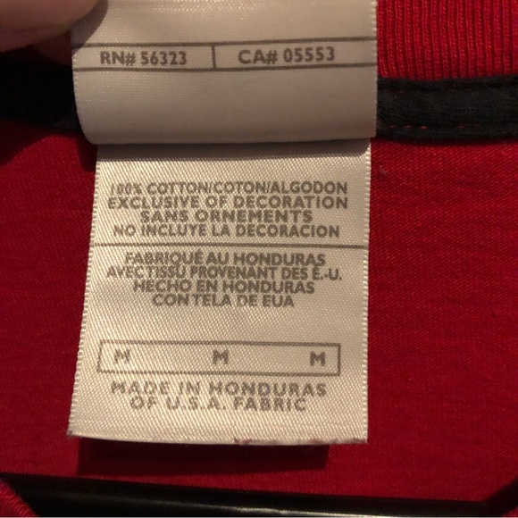 Men’s Nike  T Shirt Red With Gray Logo Size M USA Fabric Well Made Authentic M - Picture 6 of 11